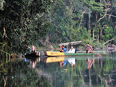 Chalalán, canoe tour